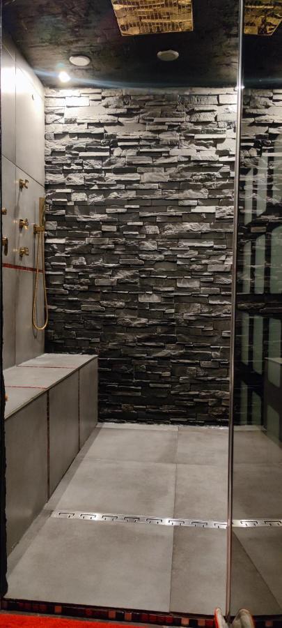 Loft Romantique Hammam Spa Privatif Playroom Grenoble Exterior photo