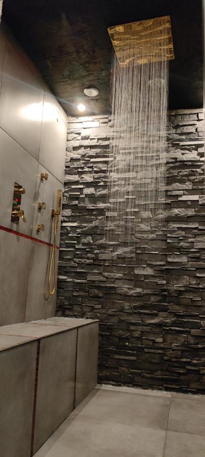 Loft Romantique Hammam Spa Privatif Playroom Grenoble Exterior photo